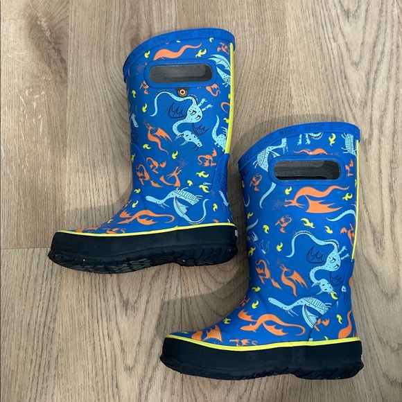 BOGS YOUTH TODDLER RAIN BOOTS Dragon Print Size 11 - Picture 3 of 7